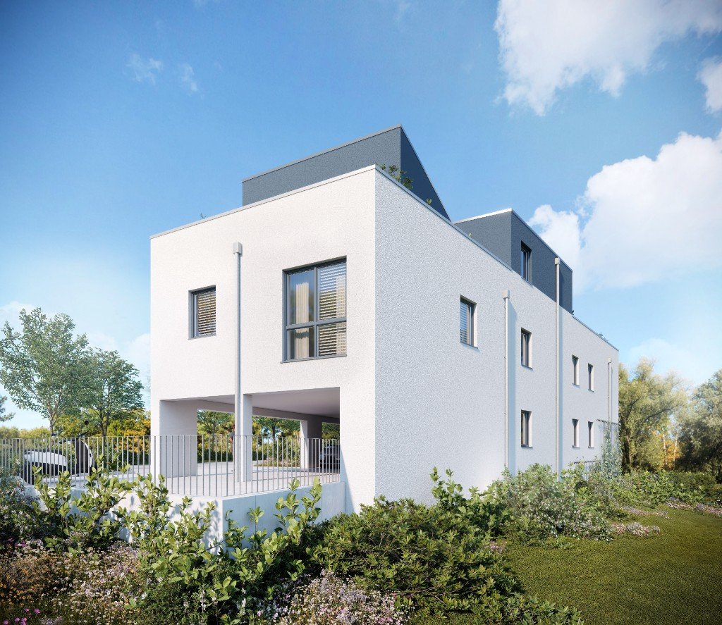 Starzenbachweg 16 in Deggendorf – Seitenansicht mit Carport